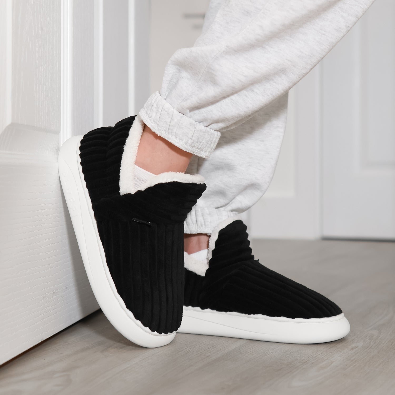 Pluffi Slippers™